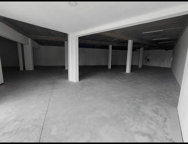 430M² OFFICE TO LET IN HALFWAY GARDENS